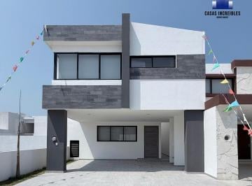 Casa · 210m² · 3 Recámaras · 2 Estacionamientos · Casa Nueva en Venta Punto Lomas