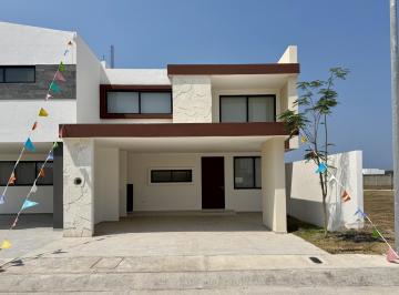 Casa · 222m² · 3 Recámaras · Casa Nueva en Venta Punto Lomas en Riviera Veracruzana