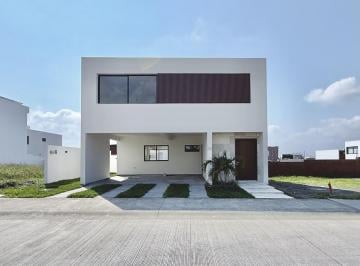 Casa · 223m² · 3 Recámaras · 2 Estacionamientos · Casa Nueva en Venta Punta Tiburon