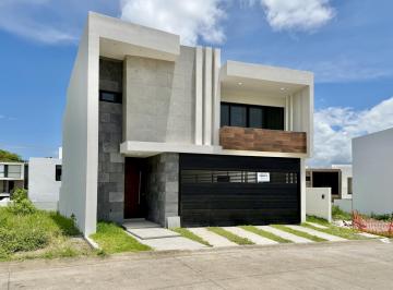 Casa · 284m² · 3 Recámaras · 2 Estacionamientos · Casa Nueva en Venta Riviera Veracruzana Punta Tiburon