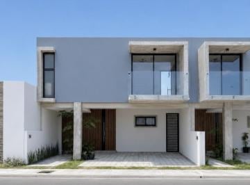 Casa · 173m² · 3 Recámaras · 2 Estacionamientos · Casa Nueva en Venta Lomas del Mediterraneo