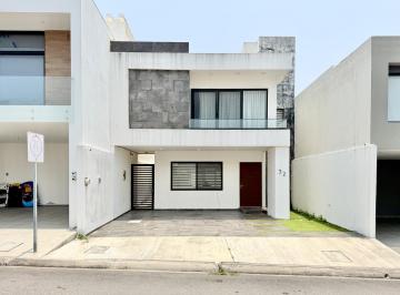 Casa · 3 Recámaras · 2 Estacionamientos · Casa en Renta Lomas de La Rioja Riviera Veracruzana