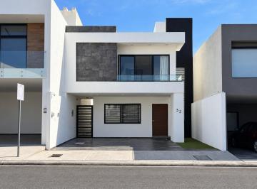 Casa · 195m² · 3 Recámaras · 2 Estacionamientos · Casa en Renta Lomas de La Rioja Riviera Veracruzana
