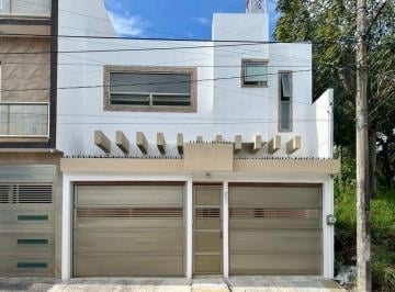 Casa · 217m² · 3 Recámaras · 2 Estacionamientos · Casa en Venta Boca del Rio