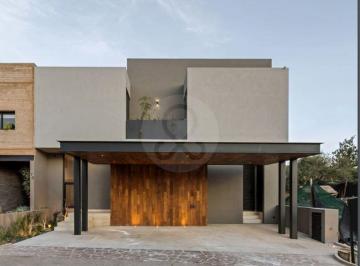 Casa · 343m² · Casa en Venta en Querétaro