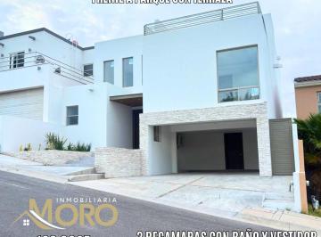 Casa de 3 habitaciones, Chihuahua · Residencia en Venta en Cantera del Pedregal