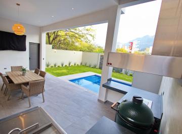 Casa de 4 habitaciones, San Pedro Garza García · Casa en Venta en Fuentes del Valle