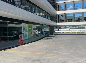 Local comercial · 45m² · 28 Estacionamientos · Local Comercial Valle Alto, Monterrey N. L