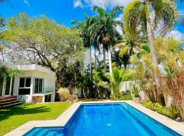 Casa de 4 habitaciones, Cancún · Casa en Renta un Solo Nivel Paneles Solares Alberca Privada en Cancún