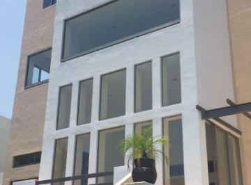 Casa de 4 habitaciones, Cuernavaca · En Renta Preciosa Casa en Fraccionamiento con Vigilancia