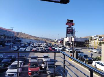 Local comercial · 150m² · 200 Estacionamientos · Local en Plaza Las Alondras