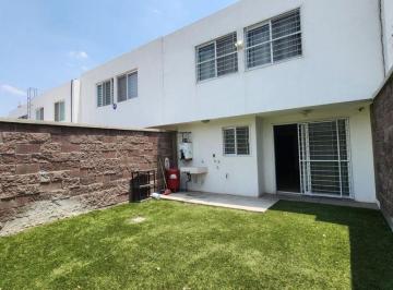 Casa de 3 habitaciones, León · Casa en Renta en Portón del Valle