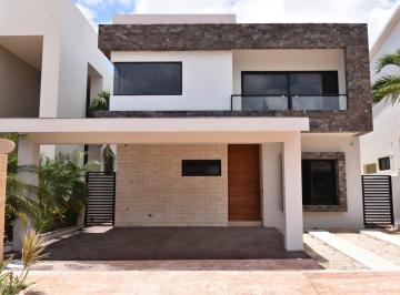 Casa · 345m² · 4 Recámaras · 3 Estacionamientos · Casa Nueva en Lagos del Sol / Brand New Home in Lagos del Sol