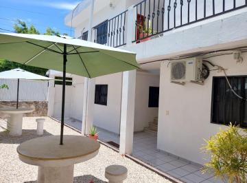 Villa · 450m² · 10 Recámaras · Edificio de Departamentos en Venta en Playa del Carmen Zona Centro.