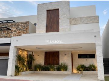 Casa · 340m² · 2 Estacionamientos · Casa - Aqua Residencial