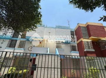 Foto · Casa Duplex - Venta