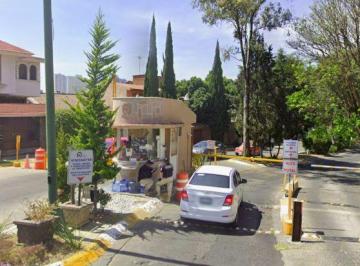 Casa de 5 habitaciones, Huixquilucan · Casa en Venta en La Colonia Parques de La Herradura, Huixquilucan, en La Calle Parque de Cadiz, Edo