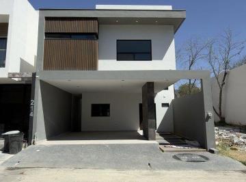 Casa · 265m² · 3 Recámaras · 2 Estacionamientos · Casa en Zona del Barro