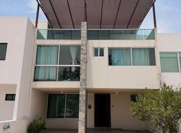 Casa de 4 habitaciones, El Marqués · Casa en El Márquez, Querétaro, Col. Milenio III, en La Calle Lucepolis 1 Int D - 64 Unid Cond Lucepoli