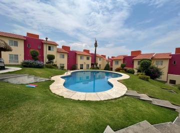 Casa · 83m² · 3 Recámaras · 1 Estacionamiento · Casa en Fraccionamiento Lomas de Ahuatlán