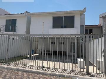 Casa · 3 Recámaras · Casa en Zona Este Milenio III
