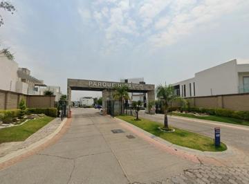 Casa de 5 habitaciones, San Andrés Cholula · Casa en Puebla, Colonia Ocoyucan, Lomas de Angelopolis III, Calle Parque Hidalgo Circuito Hidalgo.