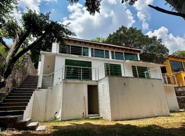 Casa en condominio · 350m² · 4 Recámaras · 2 Estacionamientos · Renta Venta Casa Colinas del Bosque Vista Panoramica Jardin Cerca Colegios