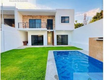 Casa · 280m² · 3 Recámaras · 3 Estacionamientos · Casa en Venta en Fracc. Burgos