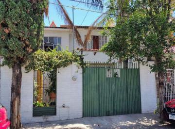 Casa de 3 habitaciones, Zapopan · Casa en Venta, Uso Suelo Mixto, Ubicadisima Cerca Lopez Mateos Sur, Aceros Bugambilias, Collin, Etc