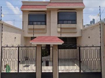 Casa de 4 habitaciones, Querétaro · Venta de Casa en Calesa Queretaro