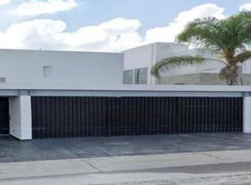 Casa de 5 habitaciones, Querétaro · Venta de Casa en Jurica Queretaro