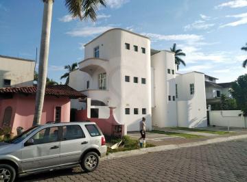 Casa · 880m² · 3 Recámaras · 3 Estacionamientos · Casa en Venta en Pueblo Ixtapa Zihuatanejo