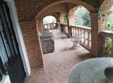 Casa · 300m² · 4 Recámaras · 2 Estacionamientos · Casa en Venta en San Javier