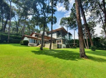 Casa en condominio · 800m² · 4 Recámaras · 4 Estacionamientos · Casa en Condominio en Renta en Cerro Gordo