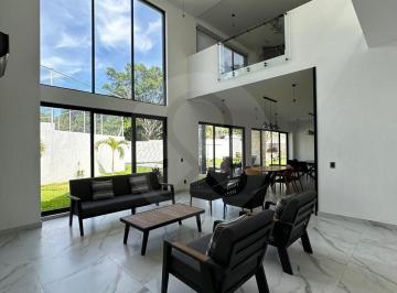 Casa · 530m² · 3 Recámaras · 4 Estacionamientos · Casa en Venta en Pueblo Tequesquitengo