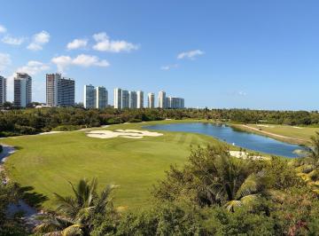 Local comercial · 209m² · 2 Estacionamientos · Amplia Oficina 2 Pisos, Renta, en Puerto Cancún