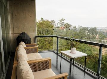 Departamento · 260m² · 3 Recámaras · 2 Estacionamientos · Departamento en Bosque Real con Terraza