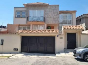 Casa de 5 habitaciones, Huixquilucan · Casa en Venta en La Col. Parques de La Herradura, Calle Parque de Cadiz, Huixquilucan Estado de Méx.