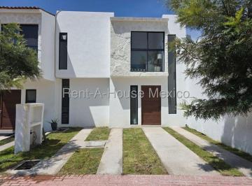 Casa en condominio de 3 habitaciones, El Marqués · Casa con 3 Recámaras en Venta, Ciudad Maderas Residencial