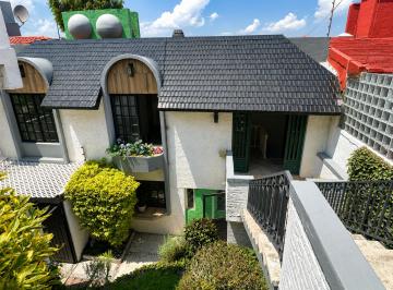 Casa de 3 habitaciones, Naucalpan de Juárez · Casa con 296 m² Superficie de Terreno, 3 Recámaras en Renta en La Huerta San Mateo