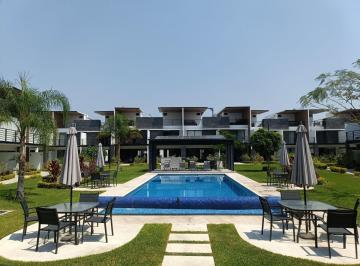 Casa en condominio de 3 habitaciones, Xochitepec · Casa de 3 Niveles con Roofgarden Privado en Fraccionamiento Exclusivo — Xochitepec, Morelos