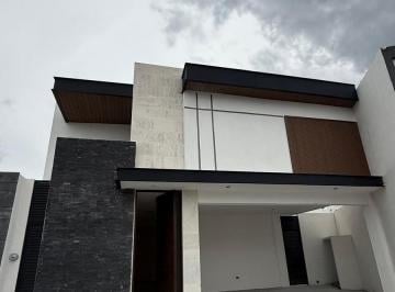 Casa · 281m² · 3 Recámaras · 2 Estacionamientos · Fraccionamiento Rincón de Los Encinos