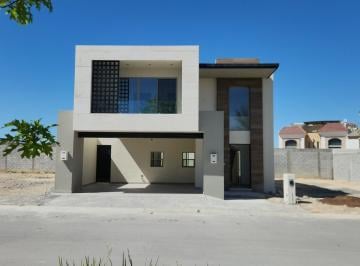 Casa · 263m² · 3 Recámaras · 2 Estacionamientos · Casa en Venta en Fraccionamiento Monte Sabino