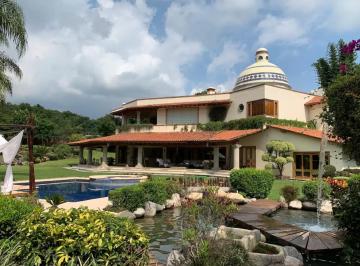 Casa de 7 habitaciones, Tepoztlán · Casa en Venta, Tepoztlán, Morelos, Tepozteco, Estilo Colonial Mexicano Moderno