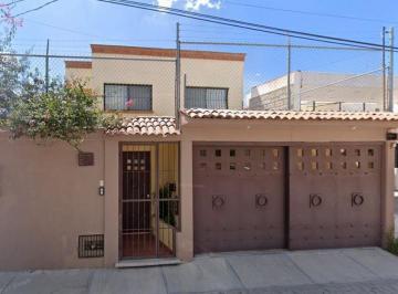 Casa de 6 habitaciones, Tequisquiapan · Venta de Casa en Tequisquiapan Queretaro