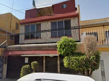 Casa de 4 habitaciones, Gustavo A. Madero · Se Vende Casa en Col. Villa de Aragon, Gustavo A. Madero, Cdmx
