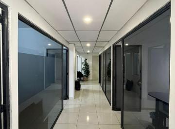 Oficina · 220m² · Oficina en Las Torres