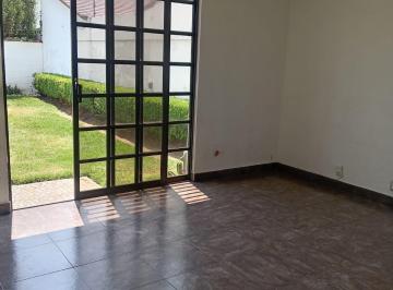 Casa · 169m² · 3 Recámaras · 2 Estacionamientos · Venta Casa con Gran Jardín, Boulevares Naucalpan, Edomex