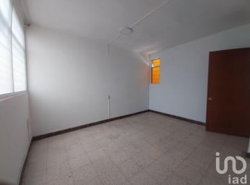Oficina · 200m² · 4 Recámaras · 1 Estacionamiento · Oficina en Renta en Blvd Vasconcelos, Oaxaca, Cerca del Estadio Yu`va