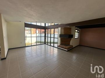 Casa · 194m² · 3 Recámaras · 2 Estacionamientos · San Cristobal de Las Casas Vendo Hermosa Casa